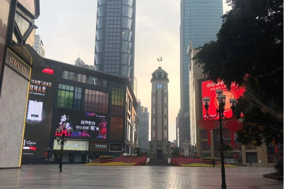 Многомиллионные города опустели.../ФОТО: Елена Болдырева