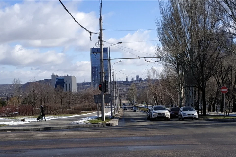 В Донецке на один день установится по-весеннему жаркая погода, но будет дуть сильный ветер