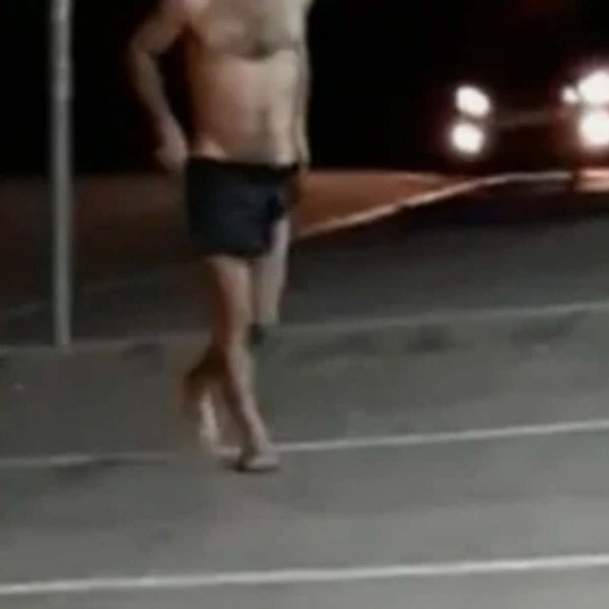 бег за голым мужиком фото 56