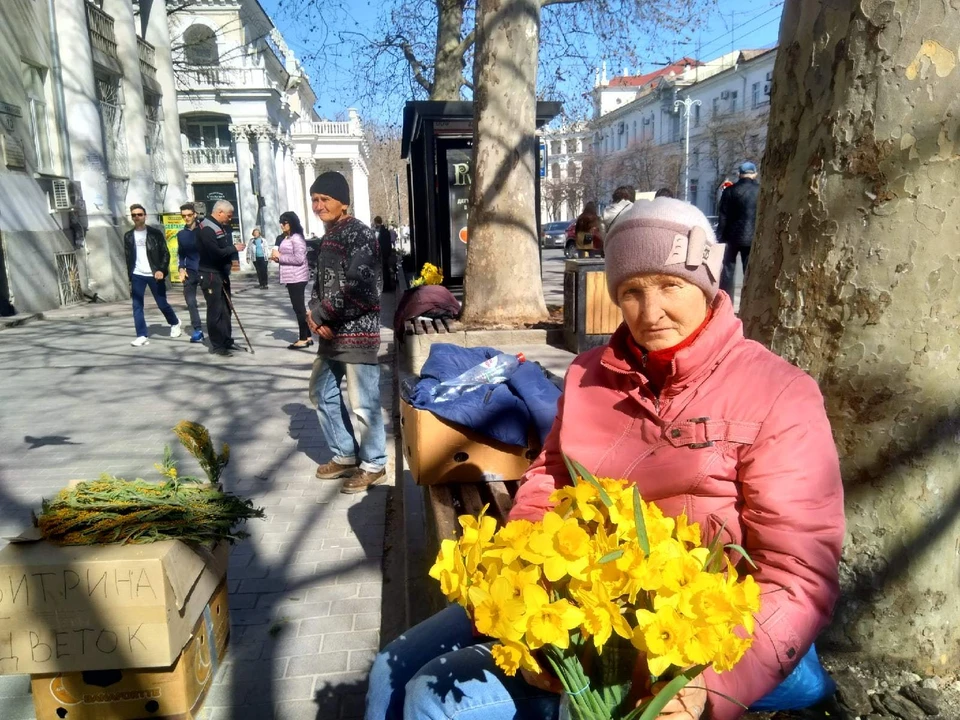 Жена Юрия Евгеньевича Валентина. Бизнес у пенсионеров семейный