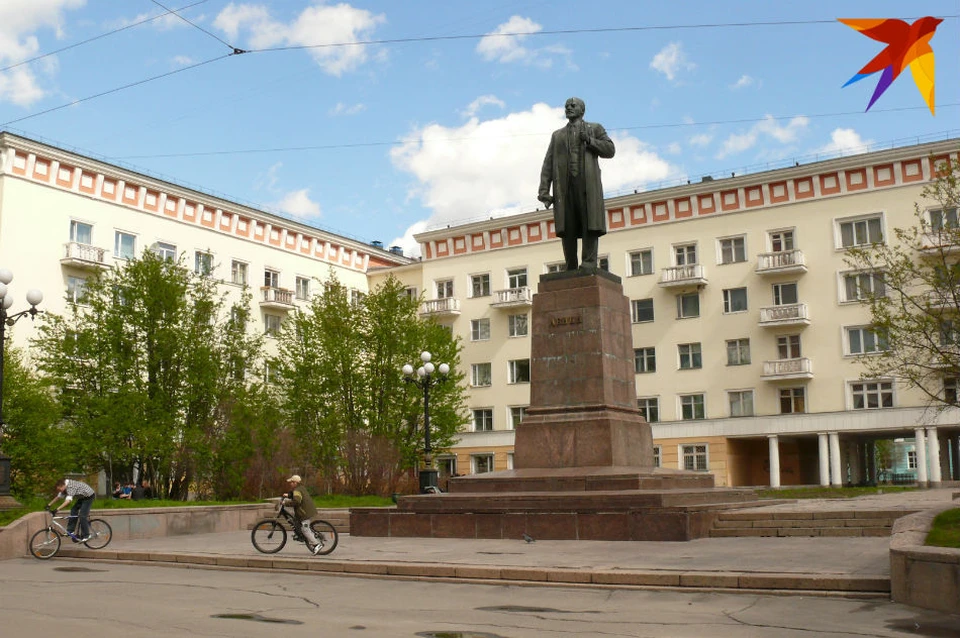 Памятник вождю и сквер вокруг приведут в порядок.