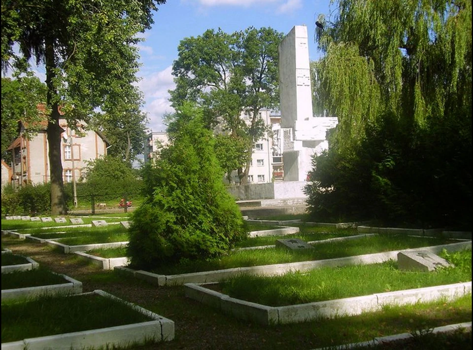 Мемориал советских воинов в Моронге. Фото: wikipedia.org.
