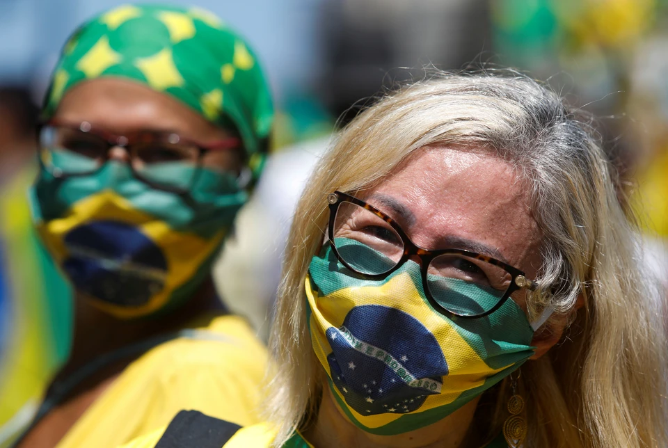 Пока бразильские власти не решились покуситься на святое — футбол