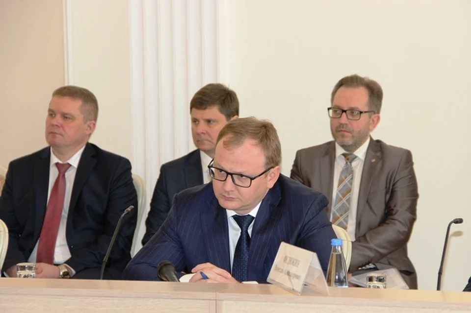 Как отметил управляющий директор Михайловского ГОКа Антон Захаров, особенно важно передавать настоящие знания о войне молодежи