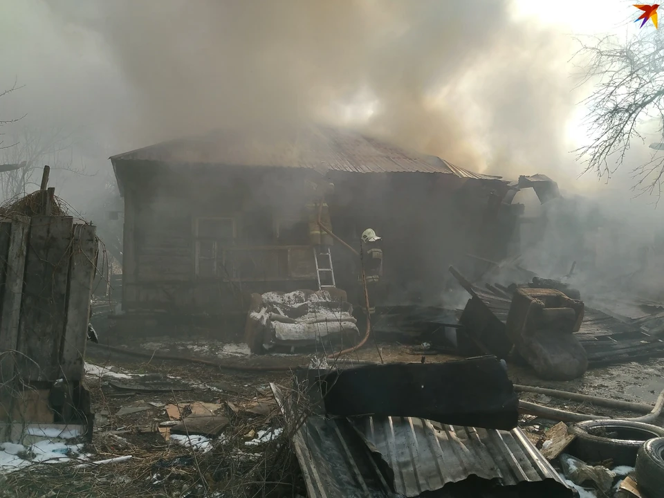 Огонь полностью уничтожил дом