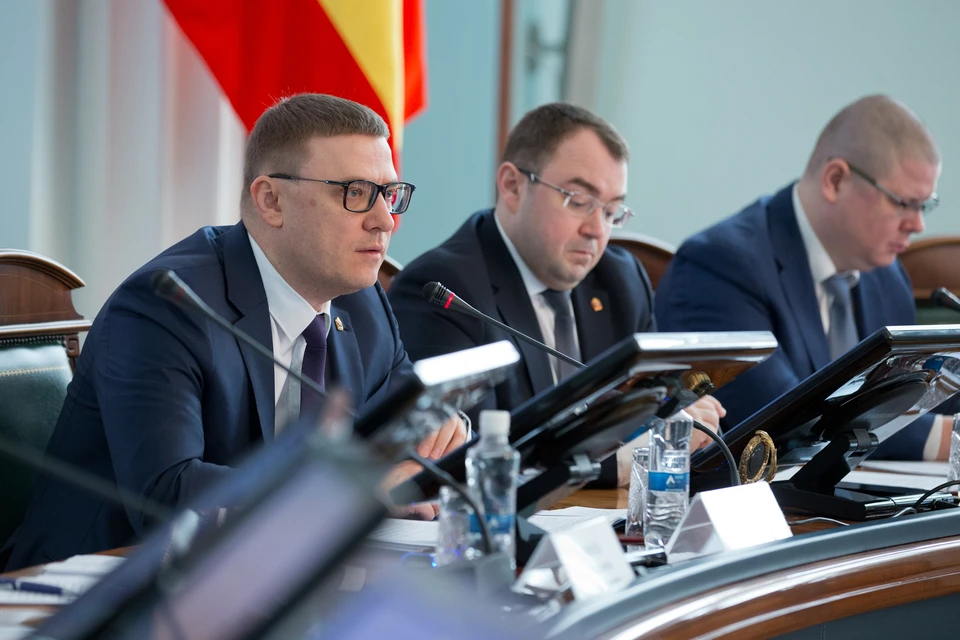 Алексей Текслер: бороться с фейками можно только честной информацией. Фото: gubernator74.ru