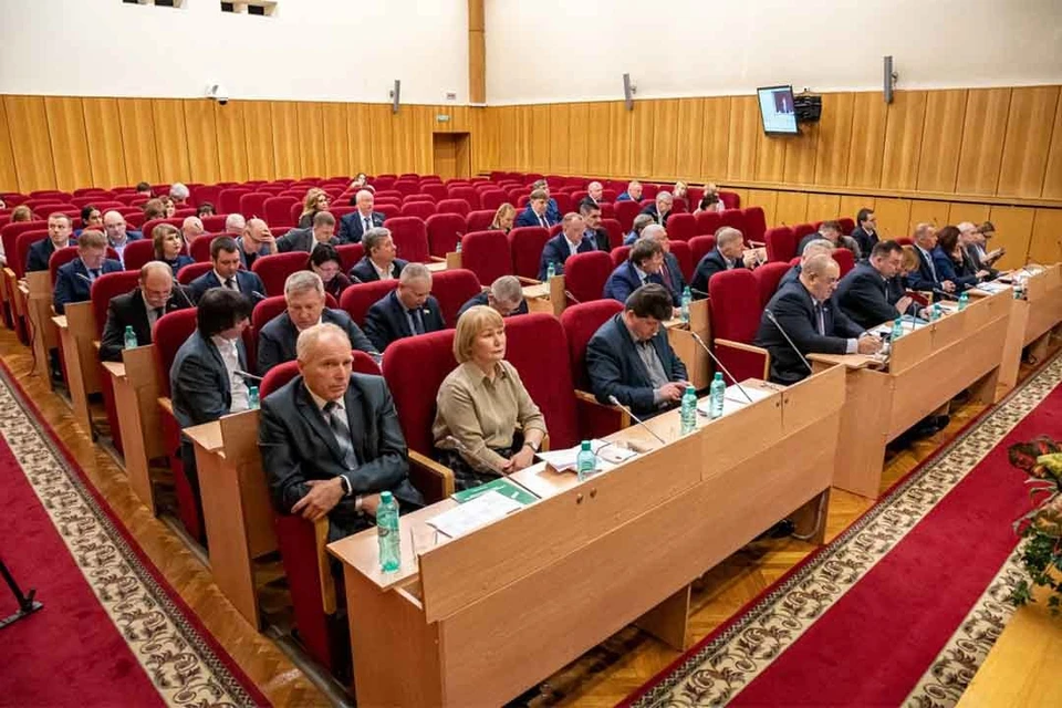 Депутаты отметили положительные последствия от внесения изменений в основной закон РФ. Фото: zsko.ru