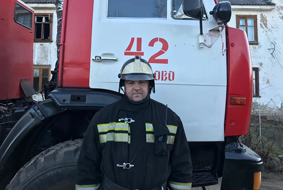 Нелидовские пожарные спасли мужчину из горящего дома Фото: ГУ МЧС России по Тверской области