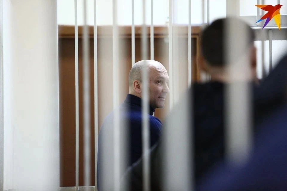 В суде продолжают допрашивать Андрея Втюрина.