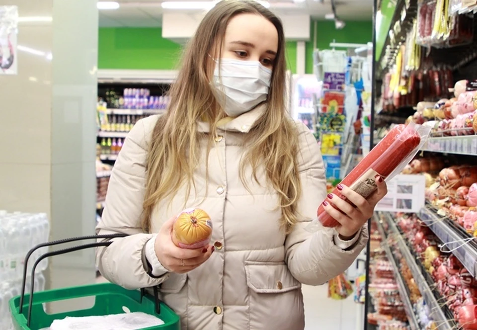 О работе магазинов в постановлении ничего не сказано.