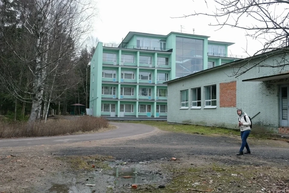 В пансионат "Заря", где находится обсерватор по коронавирусу, требуются медсестры и санитарки.