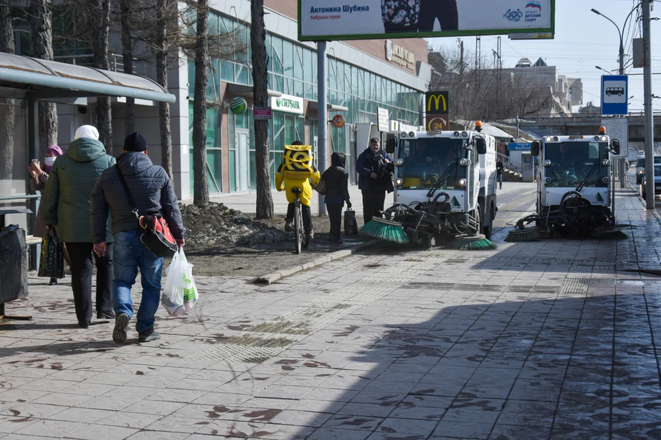 мэр Новосибирска посоветовал горожанам носить с собой документ о том, куда вы идете.