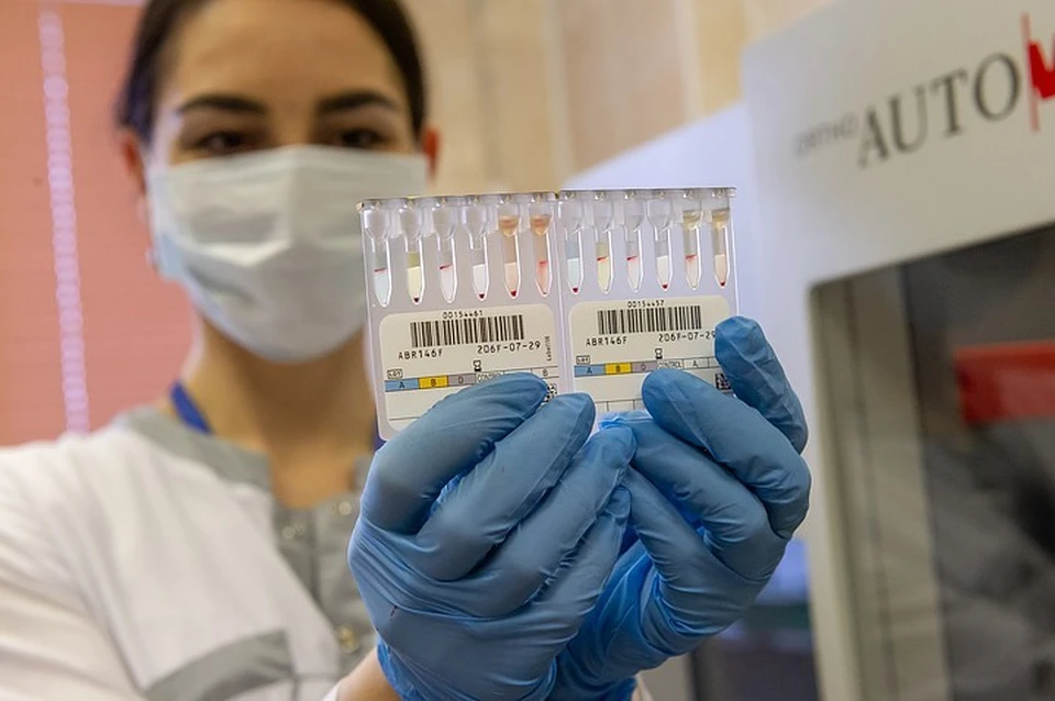 Руководитель лаборатории геномной инженерии МФТИ Павел Волчков заявил, что главная опасность нового коронавируса - это длительный инкубационный период