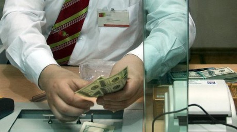 Понятно, что снизятся поступления от гастарбайтеров