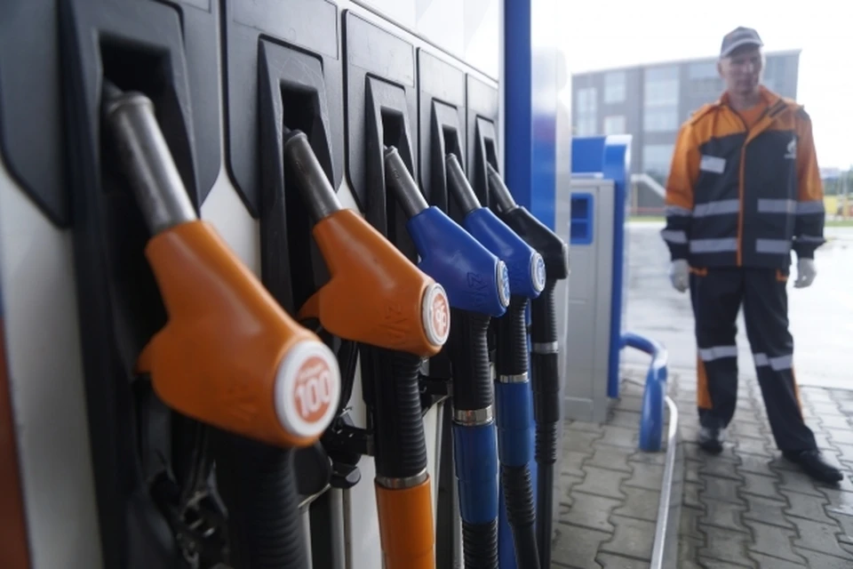 В России цены на бензин начали снижаться