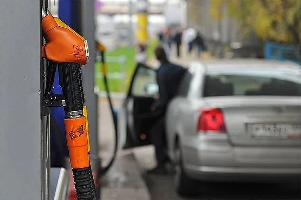 В некоторых регионах России цены на бензин начали снижаться