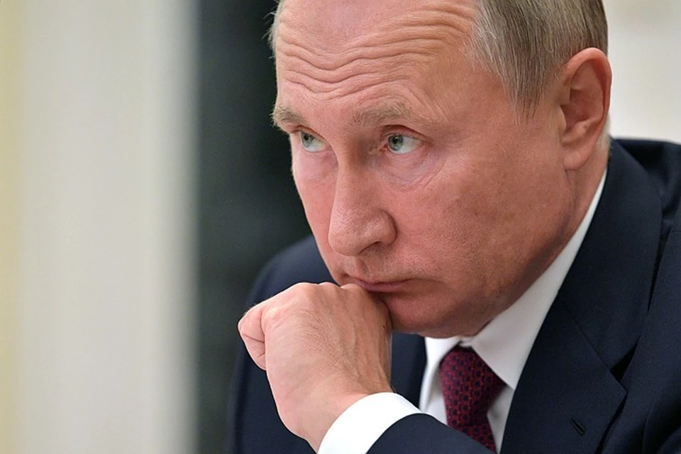 Путин поручил кабинету министров упростить порядок и сократить сроки доклинических и клинических исследований препаратов от коронавируса
