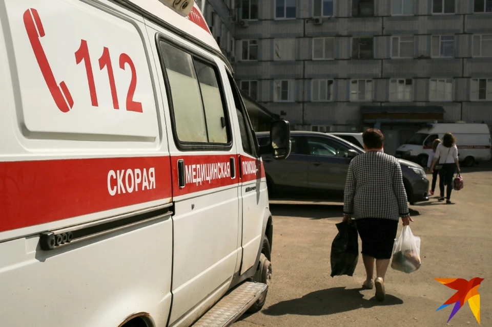 Водитель скорой помощи и его жена умерли от коронавируса в Нижегородской области.