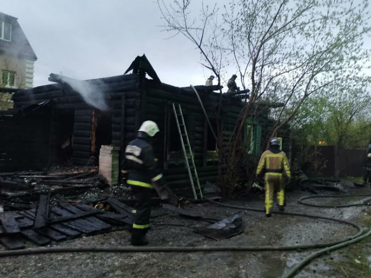 Пожар в центре Иркутска: в частном доме сгорели парень и девушка - KP.RU