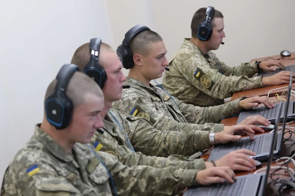 Украинские «дочки офицеров» активно осваивают методы работы британских коллег. Фото: МОУ