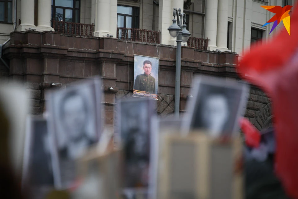 Подвиг советского народа - в наших сердцах!