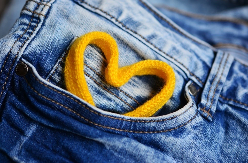 Сегодня тюменцы празднуют День рождения джинсов. Фото - pixabay.com.