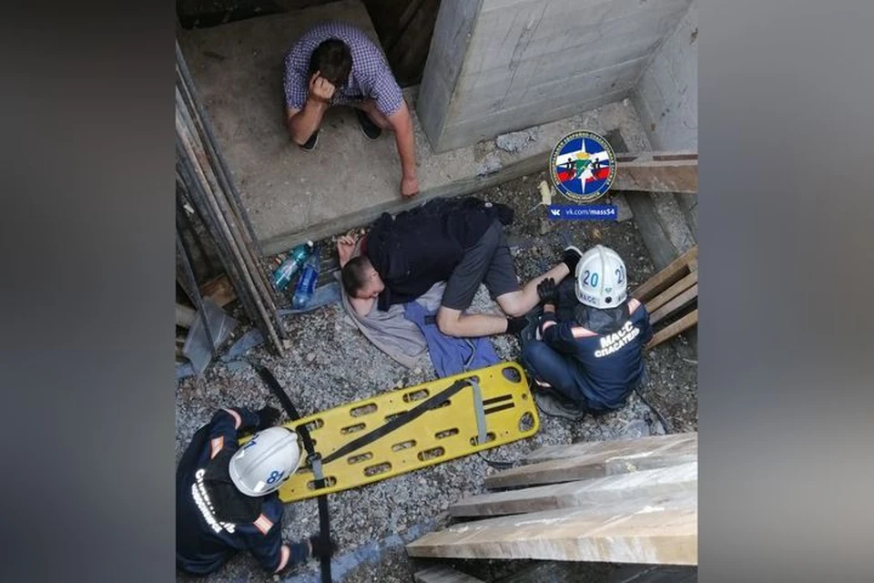 Новосибирец упал с высоту, когда строил дом. Фото: пресс-служба МАСС