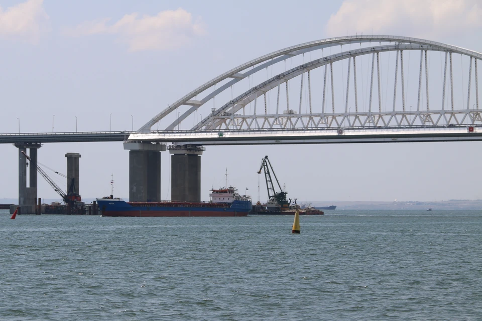 Трафик через Крымский мост растет