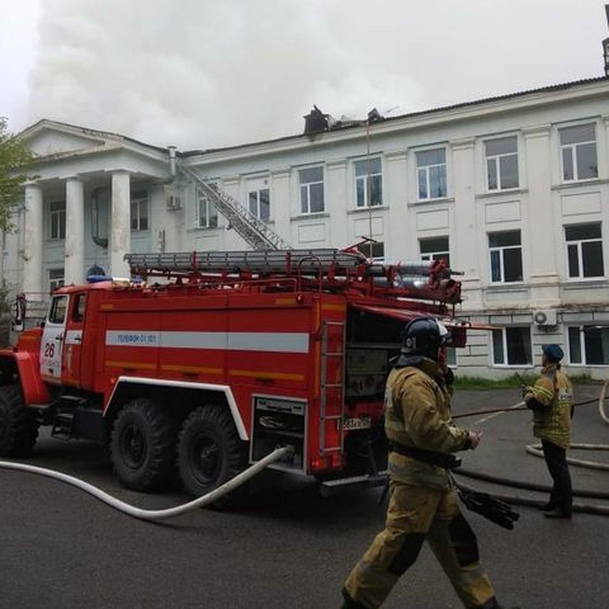 В Приморье загорелась больница, где на днях запустили томограф - KP.RU