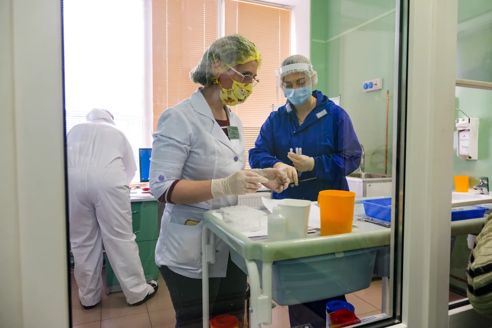 Еще 12,6 тысяч человек обследованы на коронавирус в Санкт-Петербурге за сутки
