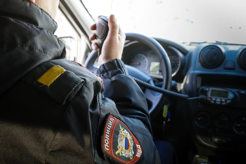 Девушка потратила с чужой карты 4 тысячи рублей