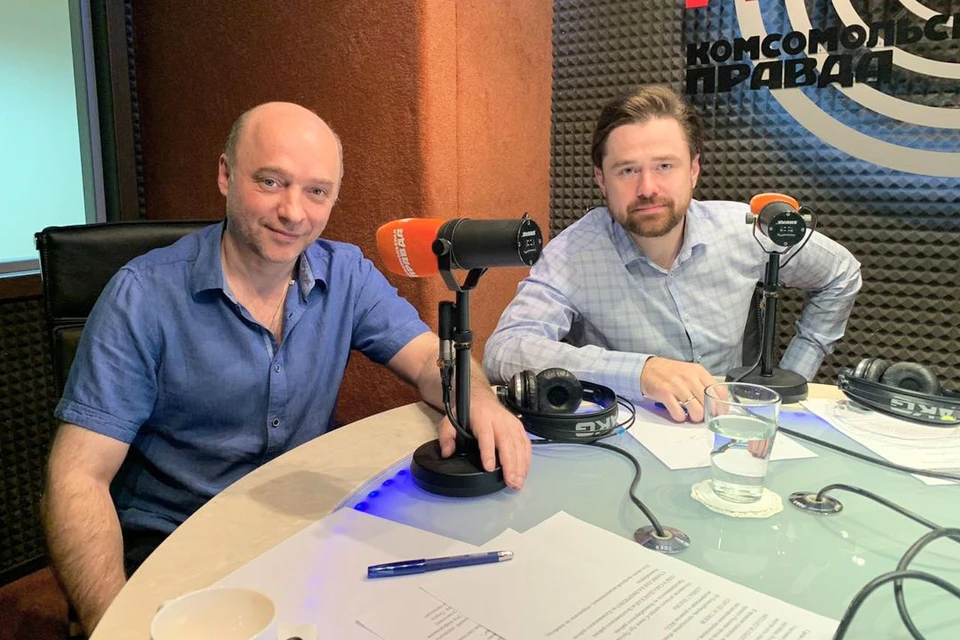 Анатолий Кубанов и Александр Аксененко в студии Радио «Комсомольская правда». Фото: Анна Цветкова.