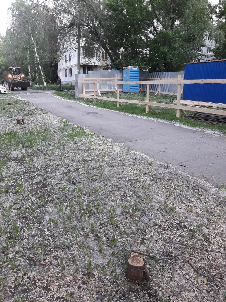 На данном участке будут вестись работы коммунальщиков ФОТО: twitter.com/0fol0aTF8dnfBtj
