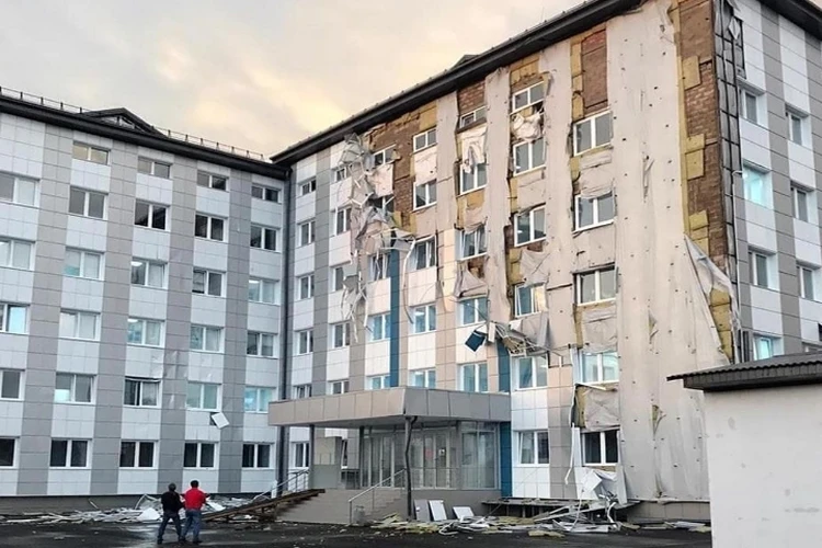 Ураган разрушил COVID-госпиталь на Северном Кавказе
