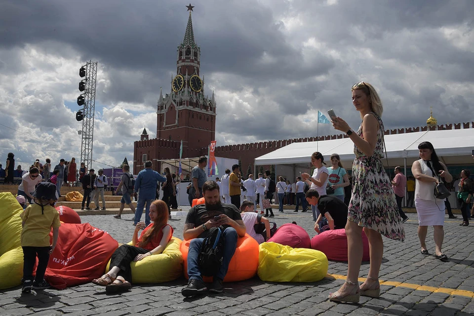 6 июня в 12 часов на Красной площади начнет работу Книжный фестиваль.
