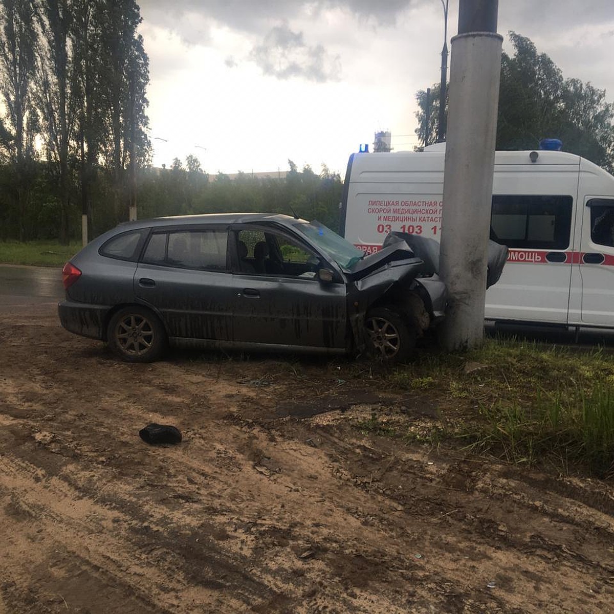 Под Липецком мотоциклист сбил пенсионера на велосипеде – оба в больнице -  KP.RU