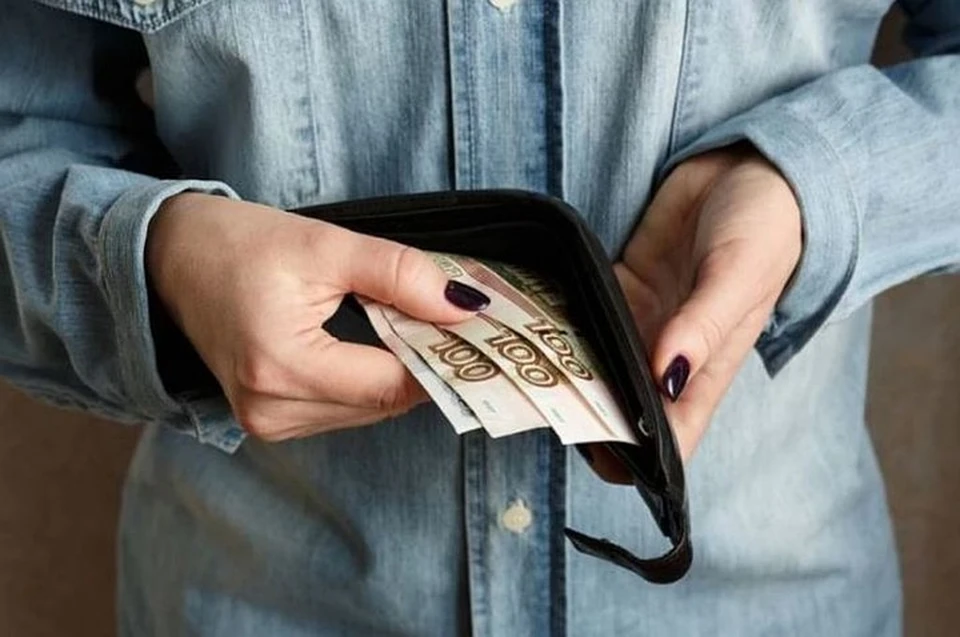За январь-апрель среднемесячная начисленная зарплата выросла на 6,7%