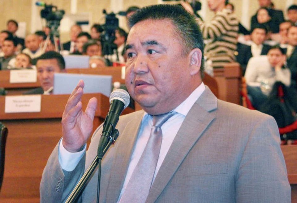 Умер Болот Шер.