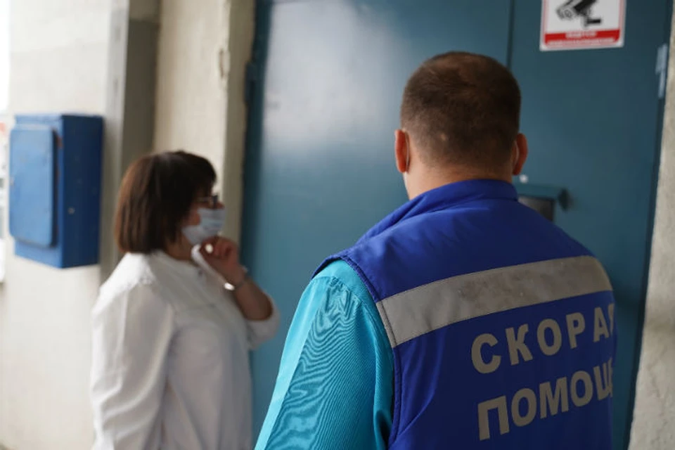 9-летняя девочка выпала из окна третьего этажа в Бирюсинске
