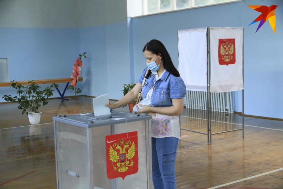 Большинство жителей Мурманской области одобрили поправки в Конституции.