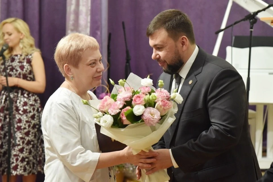 Награждение проходило в здании Донецкой филармонии. Фото: denis-pushilin.ru