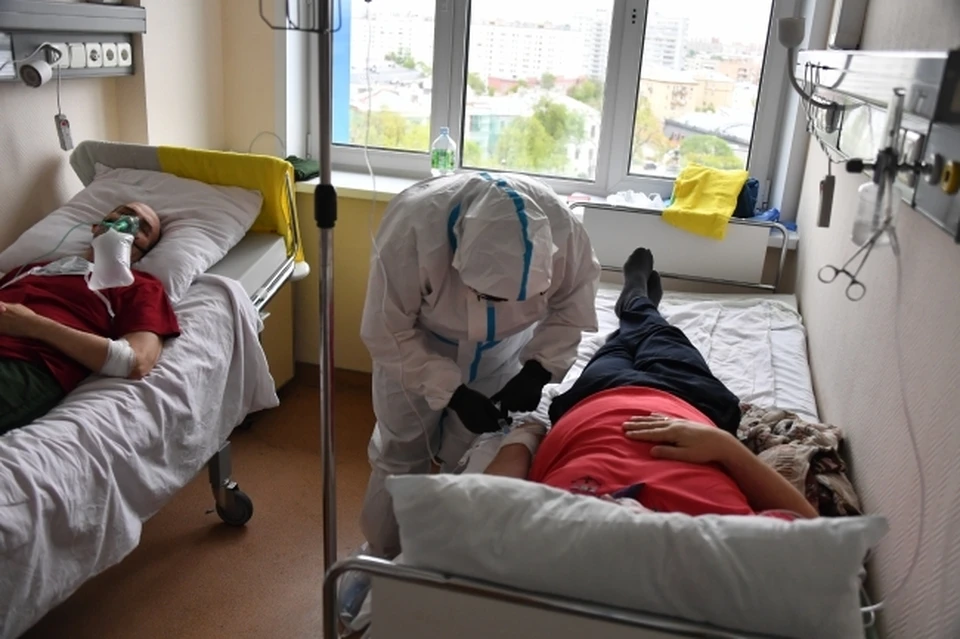 В Волгоградской области темпы распространения коронавируса не падают: ежедневно по 85-95 человек.