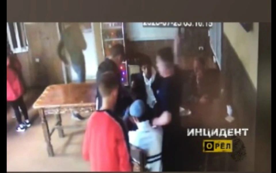 Скриншот видео из группы Вконтакте "Инцидент Орел" vk.com/orel_onlain