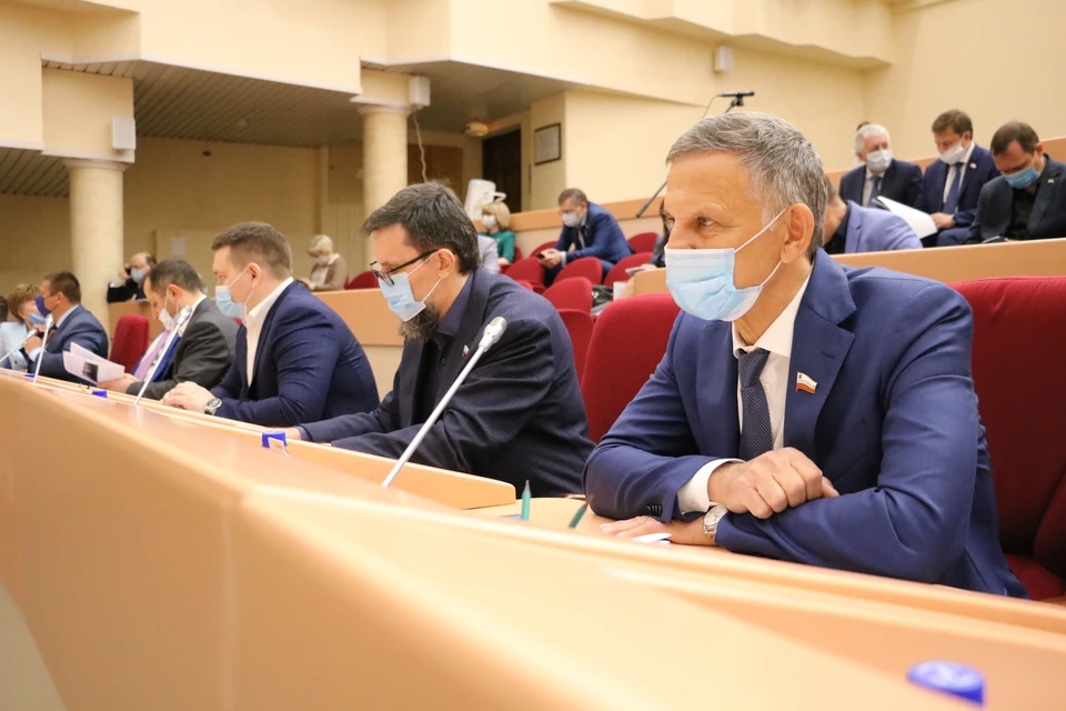 В Саратовской областной думе сразу у нескольких депутатов нашли коронавирус