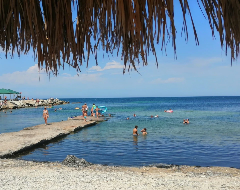 В Черноморском вода прогрелась до +24°.