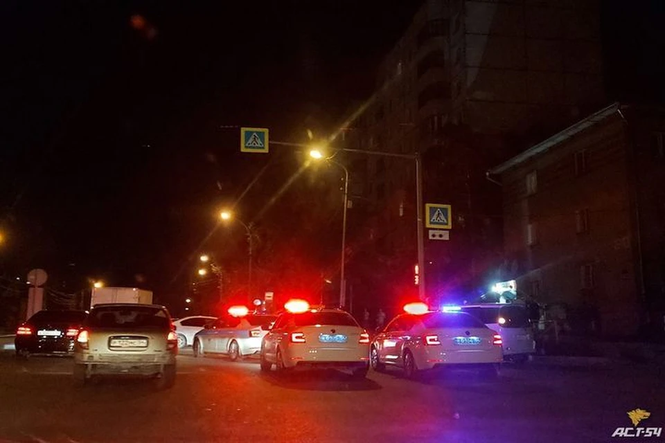 Ночью, 5 июля, в Ленинском районе Новосибирска произошло смертельное ДТП. Фото: "АСТ-54"
