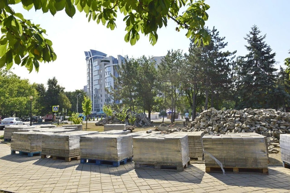 В парке «Афганцев» начался ремонт