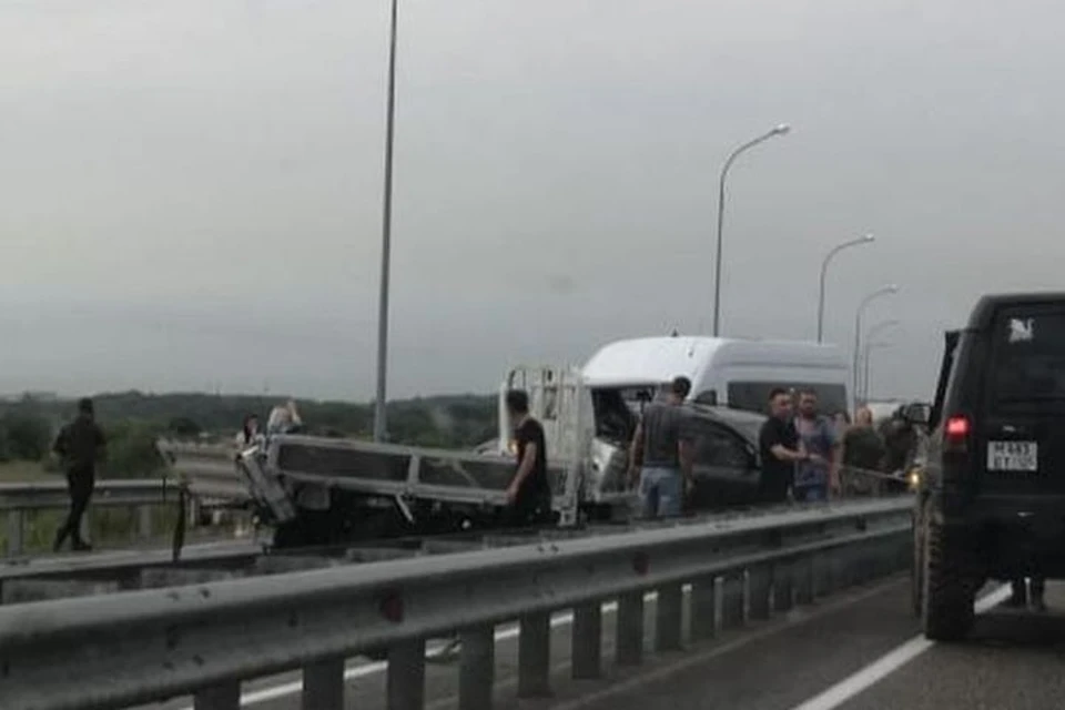 Массовая авария случилась на объездной трассе Владивостока. Фото: dpskontrol125rus
