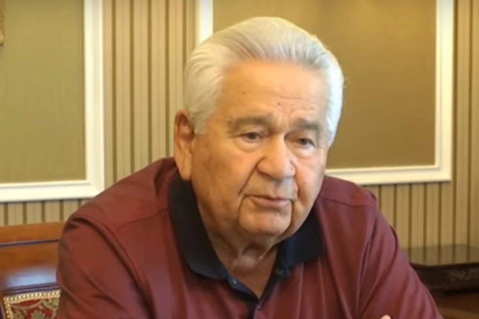 87-летний Витольд Фокин будет координировать переговоры между гражданами Украины. Фото: youtube.com/tsn