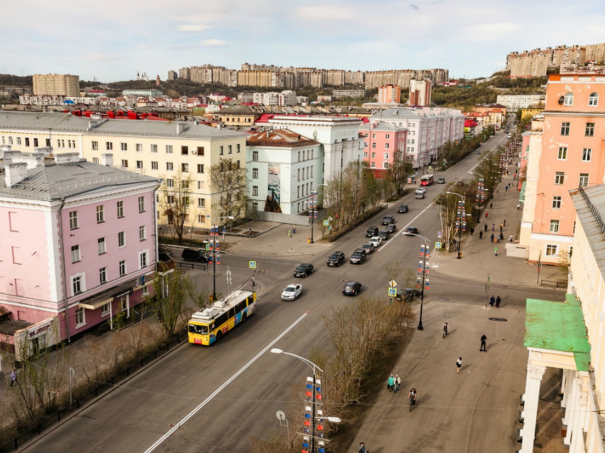 В Мурманске снова эвакуируют региональное правительство и Ленинский районный  суд из-за угроз взрыва - KP.RU